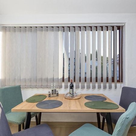 Apartment Lucijan Пореч Екстериор снимка