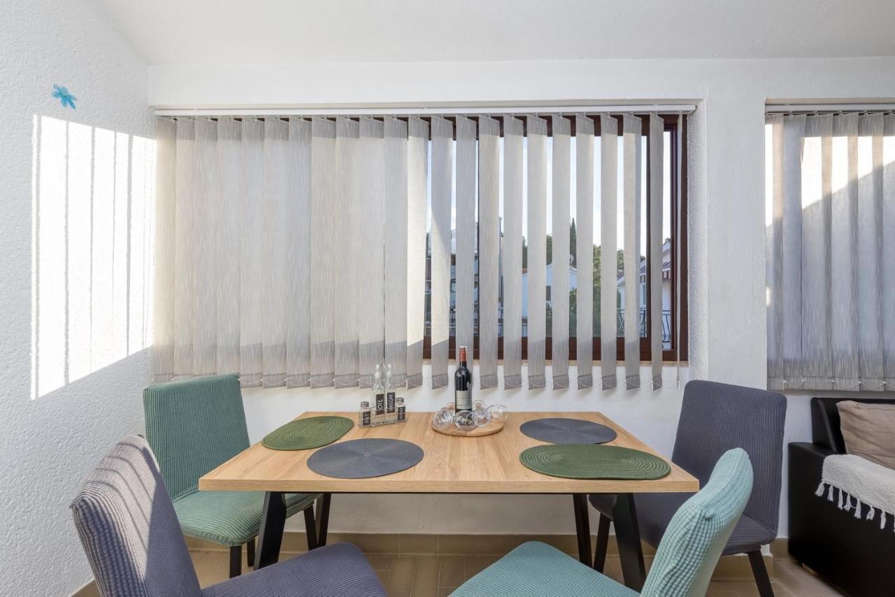 Apartment Lucijan Пореч Екстериор снимка