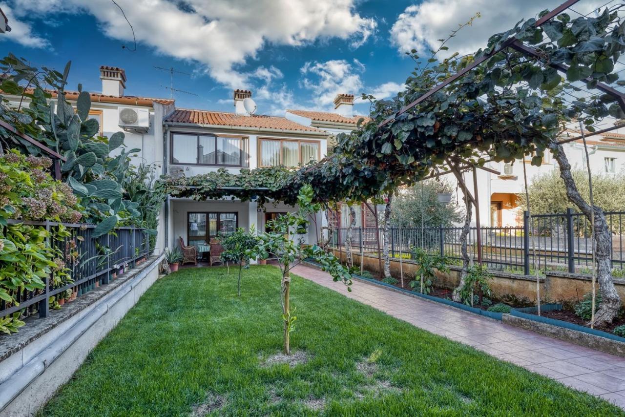Apartment Lucijan Пореч Екстериор снимка