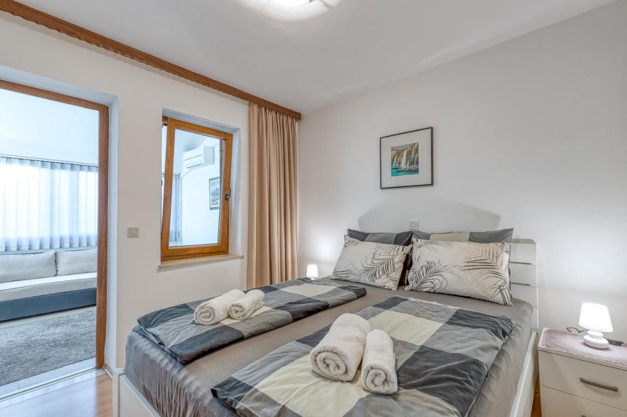 Apartment Lucijan Пореч Екстериор снимка