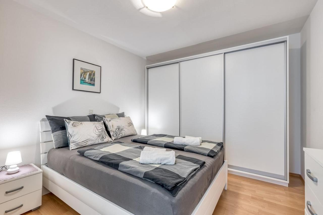Apartment Lucijan Пореч Екстериор снимка