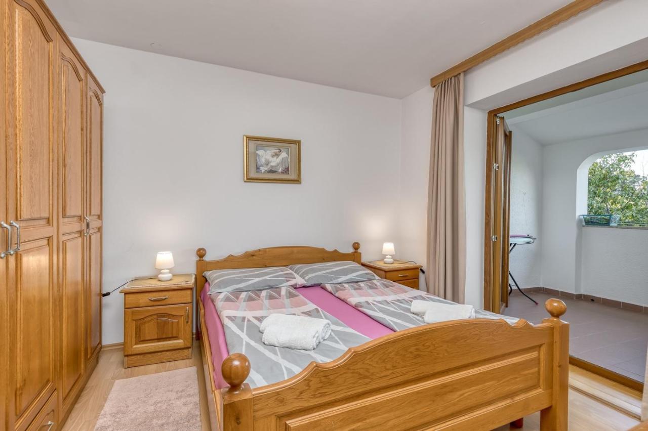 Apartment Lucijan Пореч Екстериор снимка